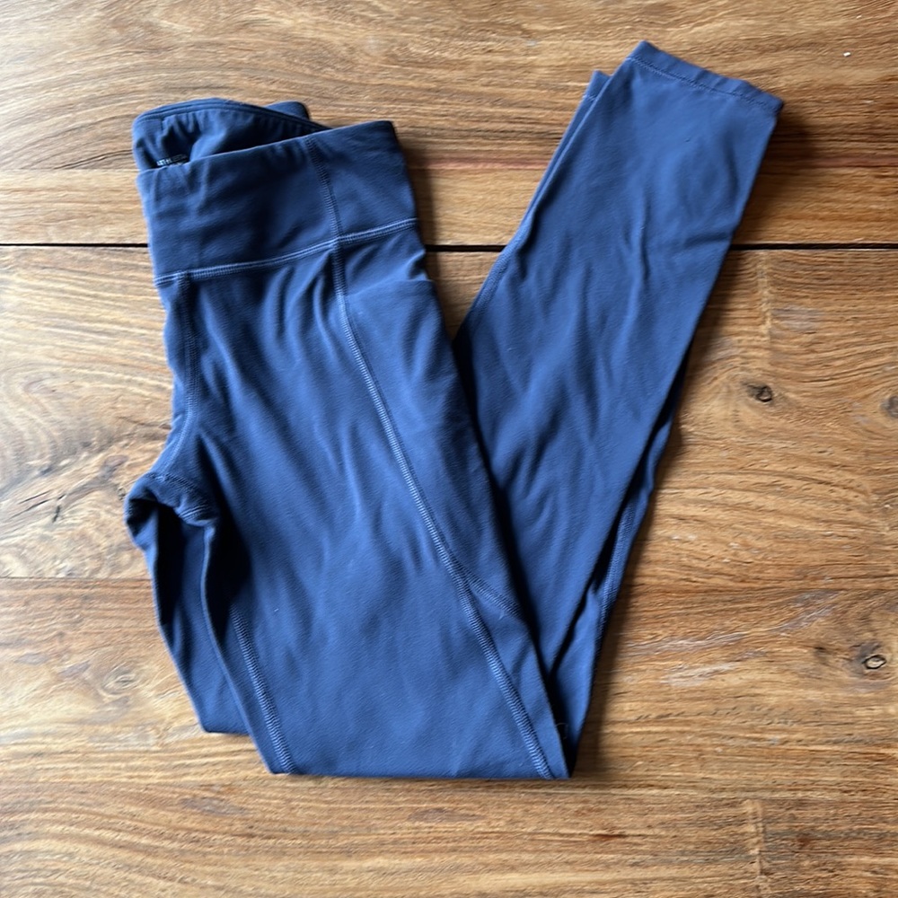 Athleta girl stash your treasures tight in size large/12.